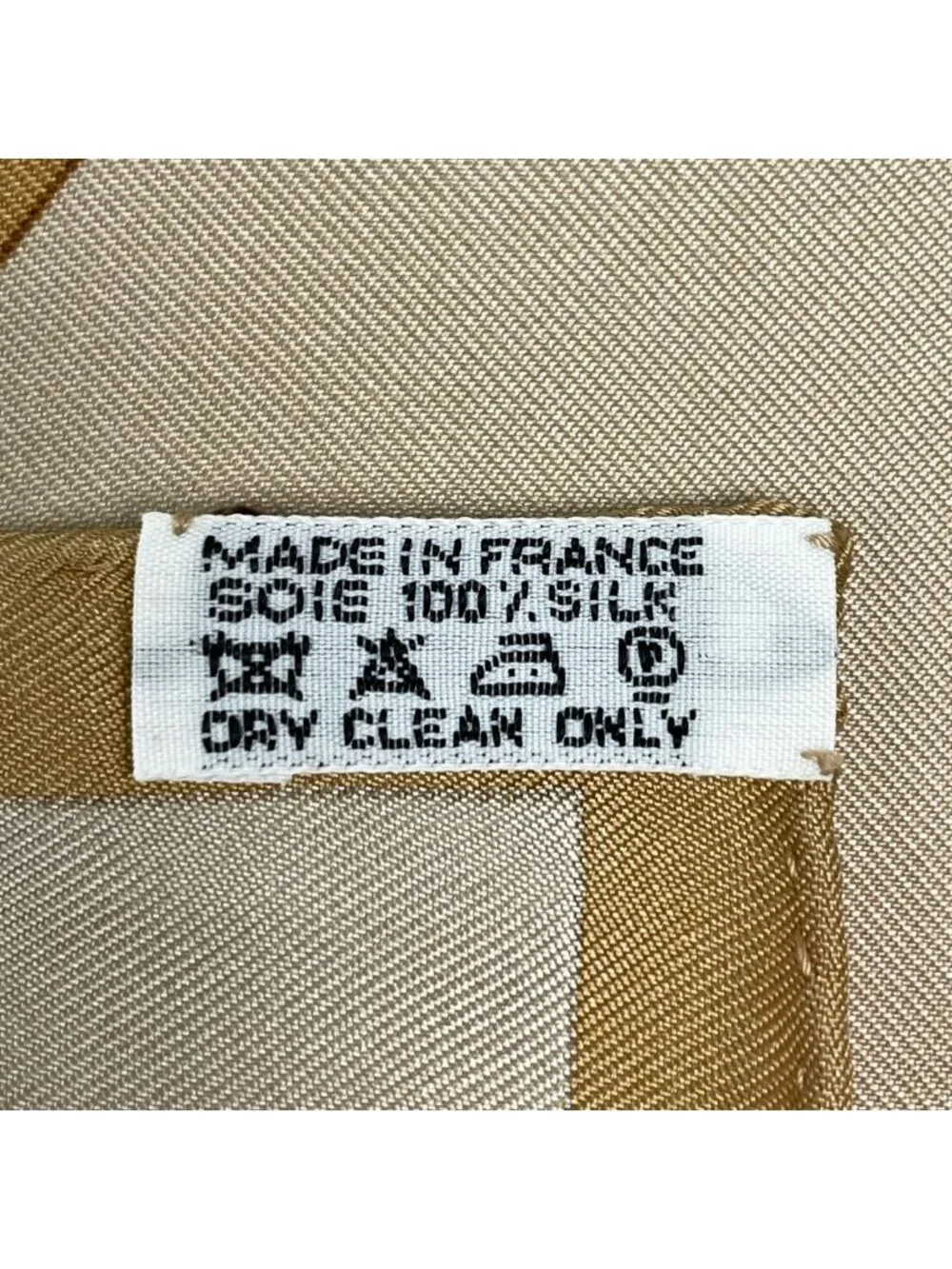 Hermes Carre 90 Au Gre du Vent Scarf Leave It to the Wind Silk Beige